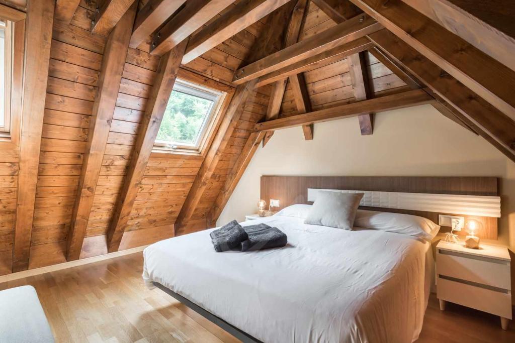 Casa Artiga de Lin by SeaMount Rentals