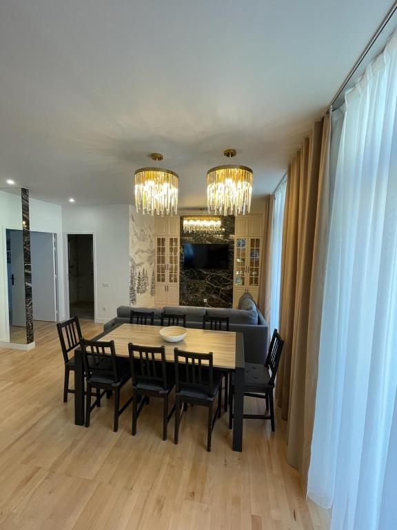 Confortable, au centre-ville, Saint-Claude