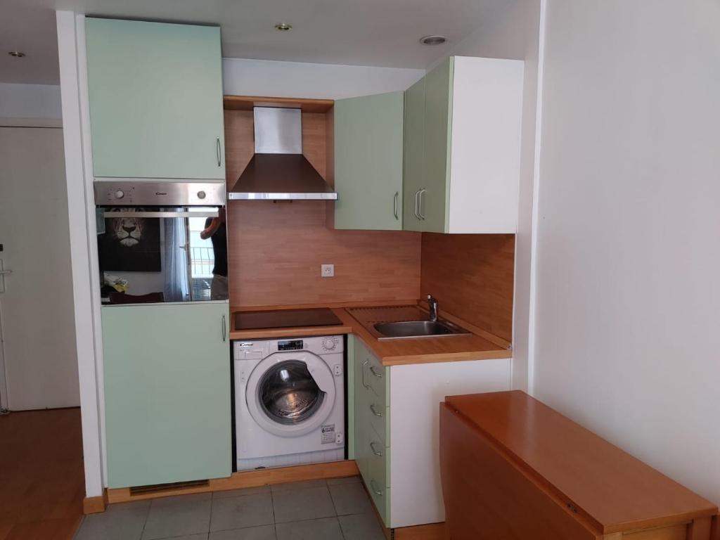 2 Pièces 57 Rue d'Antibes proche Palais - 4