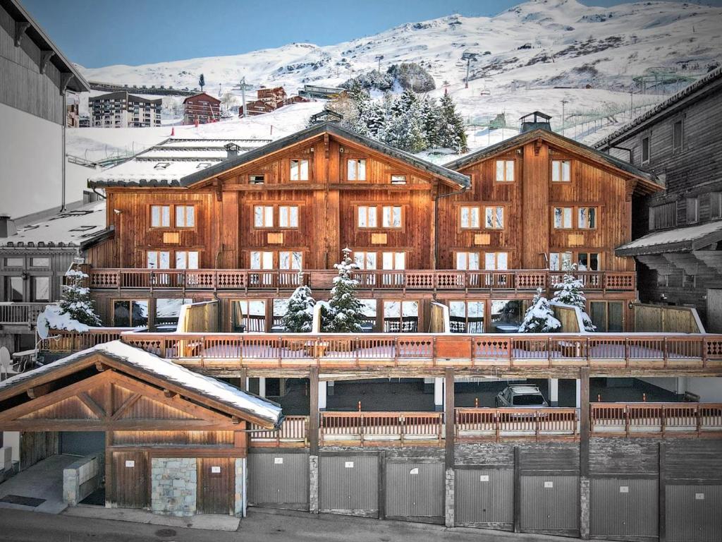 Chalet familial 12 pers avec jacuzzi et ski-in/ski-out - FR-1-613B-40 - 2