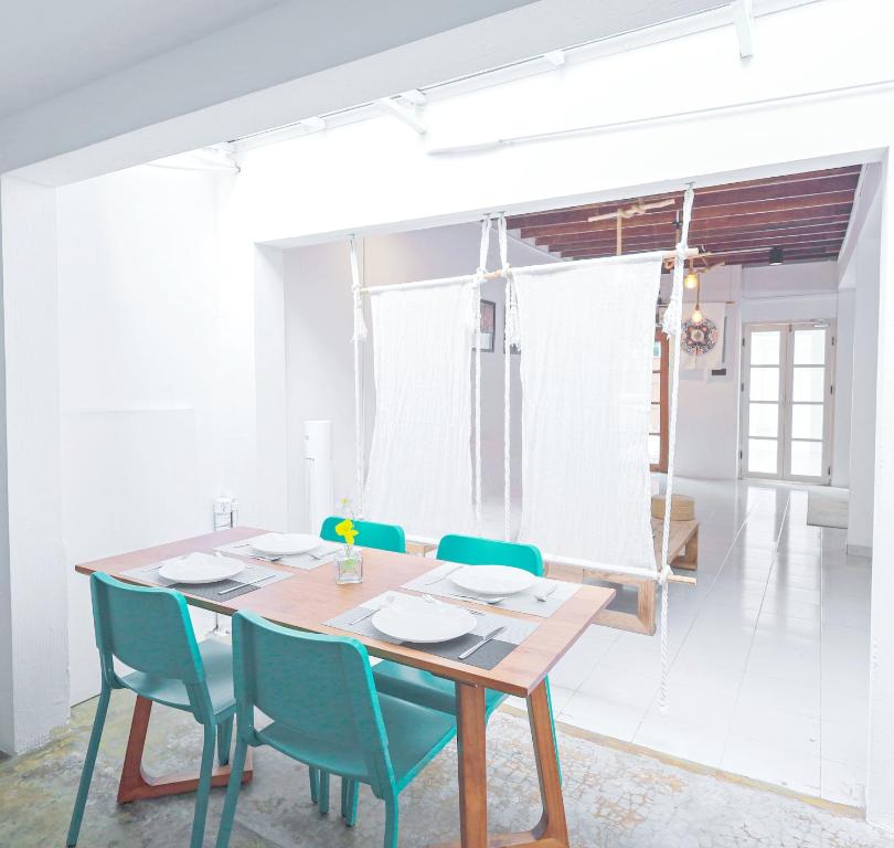 Ratchada Retreat Boutique Villa 1