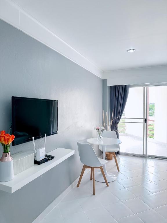 Sea Sand Sun Condominiums photo