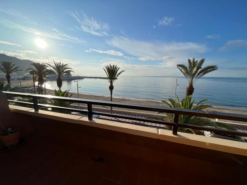 exclusiva primera línea de playa - 1