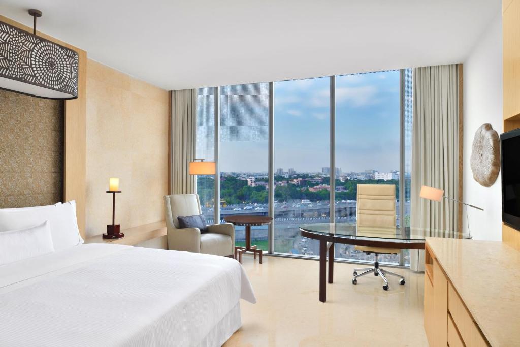 The Westin Gurgaon, New Delhi photo