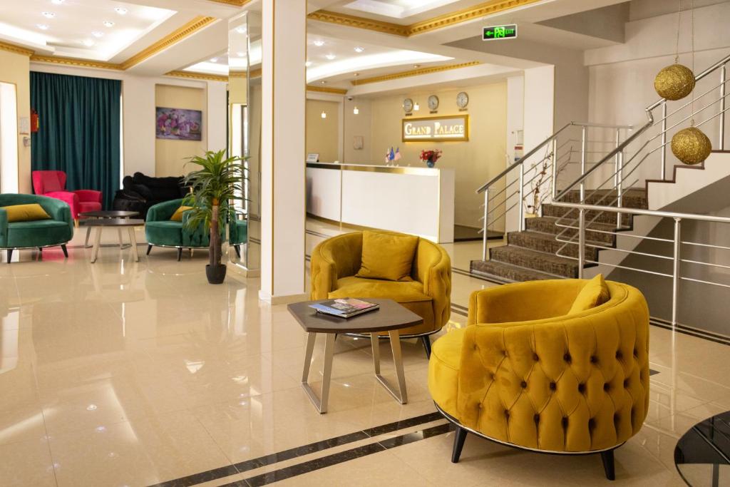 フロント・ロビー