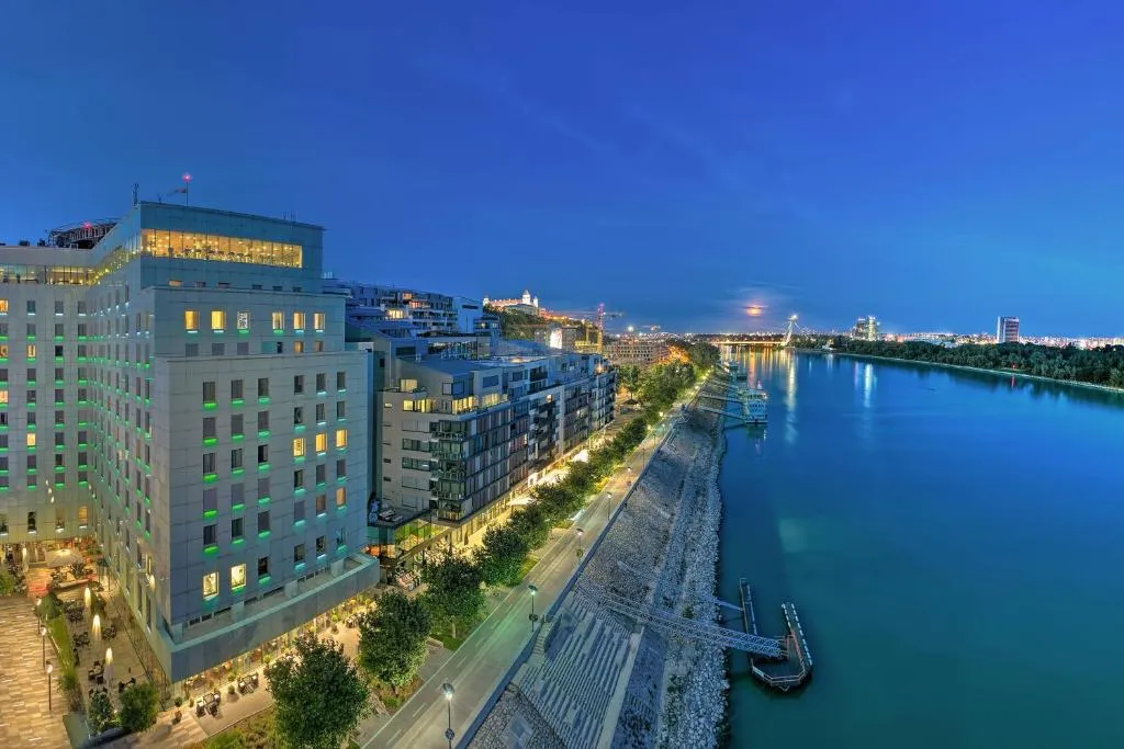 Grand Hotel River Park, a Luxury Collection Hotel, Bratislava, hotel in Bratislava