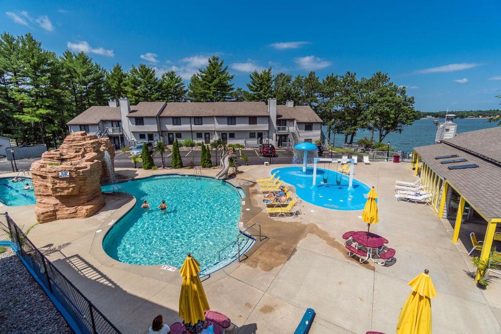 Caribbean Club Resort photo