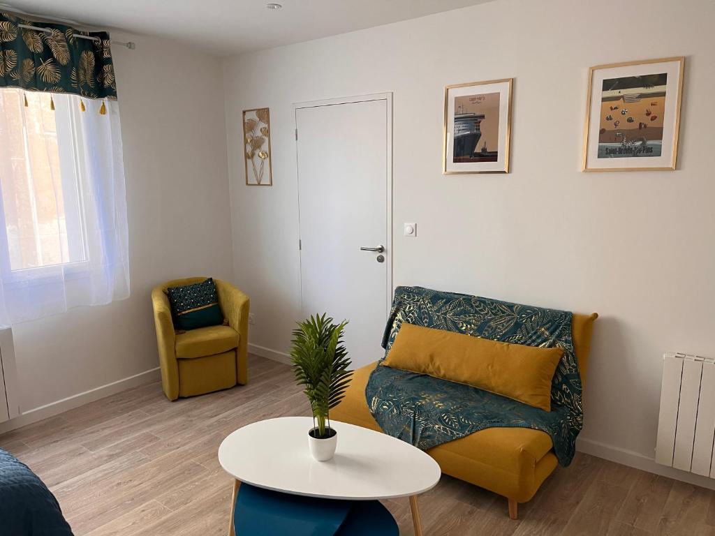 Studio cosy avec terrasse, proche Chantiers et Airbus - 3