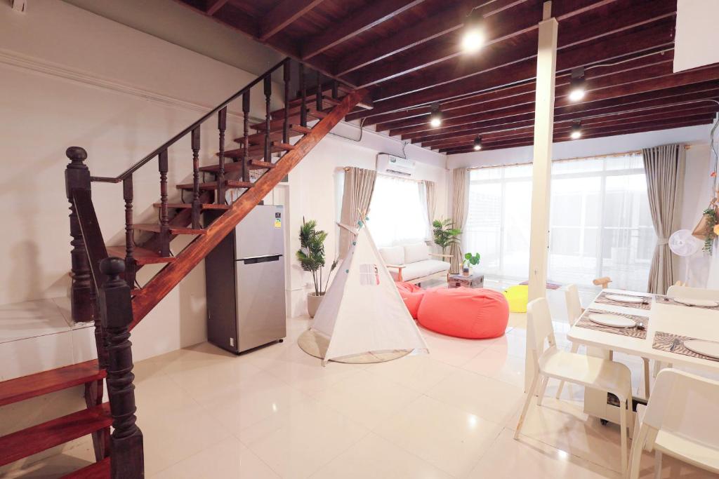 拉差达静养别墅2号 (Ratchada Retreat Villa 2)