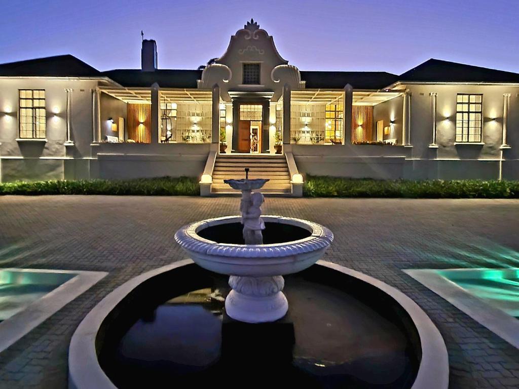 PJURE Wellness Retreat &amp; Spa — Hotel in Montagu