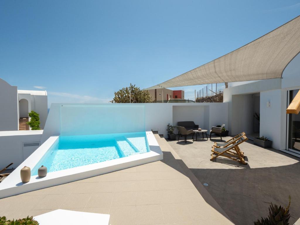Valery Suites photo
