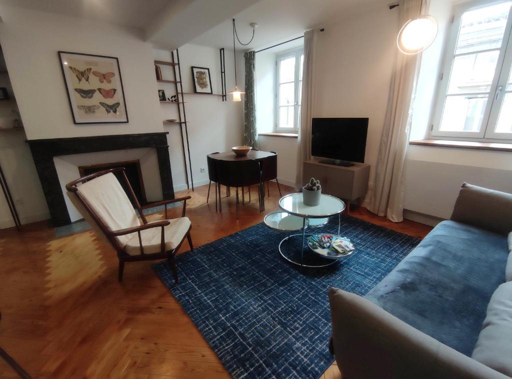 Bel appartement T2 de 60 m² entièrement meublé, au centre de Mazamet.