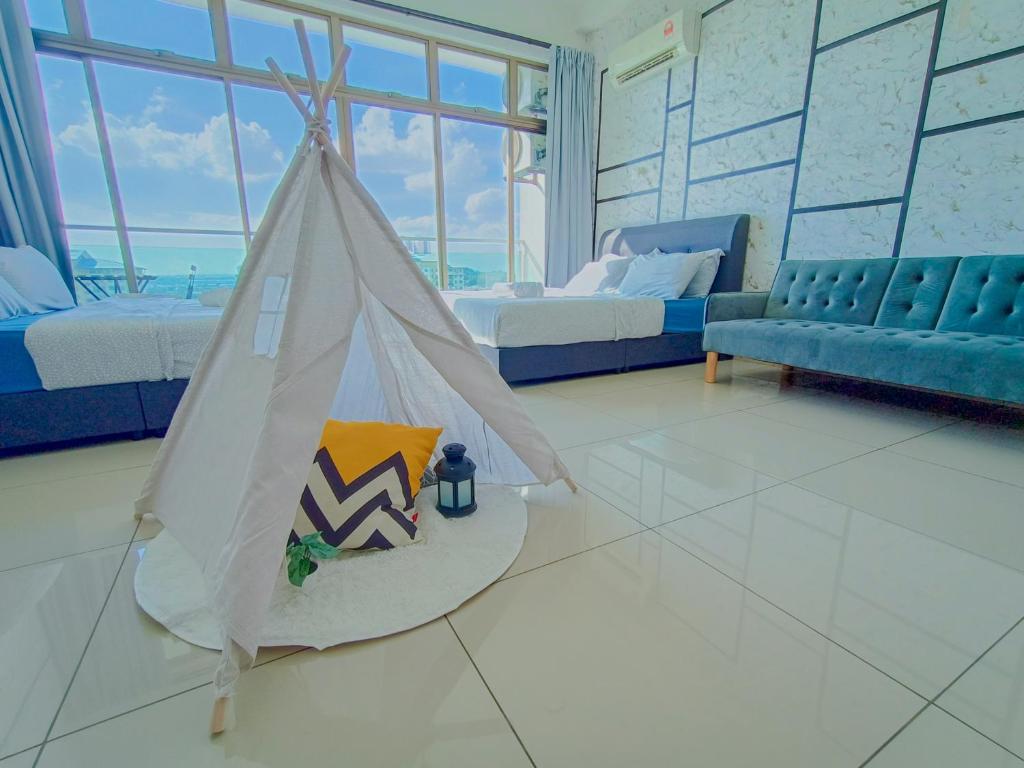 -Lake View- Mount Austin IKEA Toppen 10 mins - B116, Johor Bahru