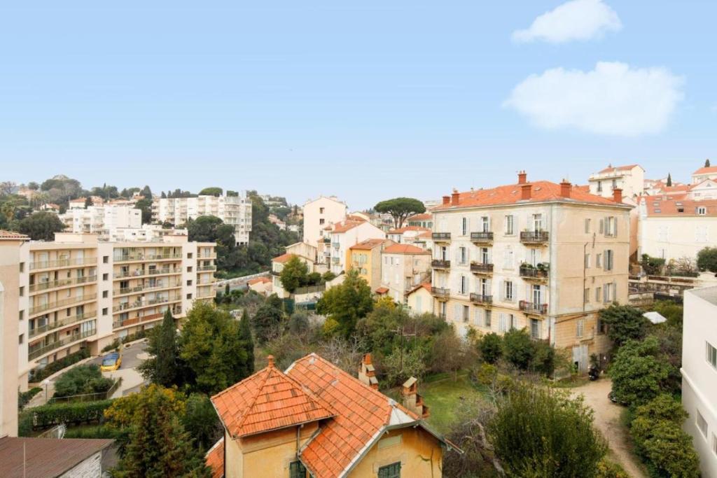 Bright and elegant renovated two rooms - Near Suquet - 3
