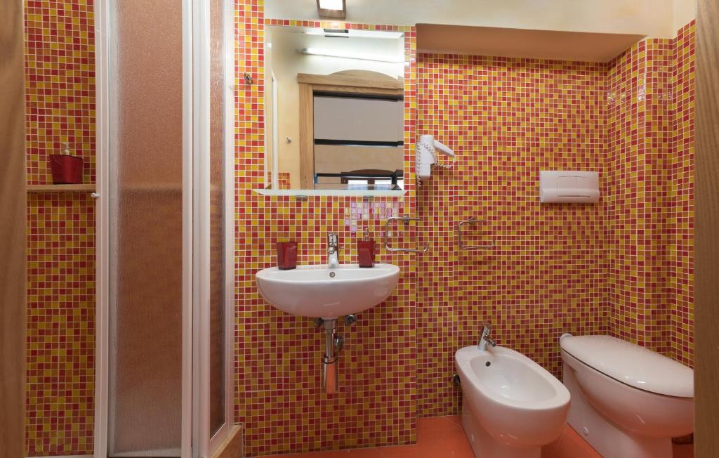 Angolo Arancio Bed & Breakfast - 2