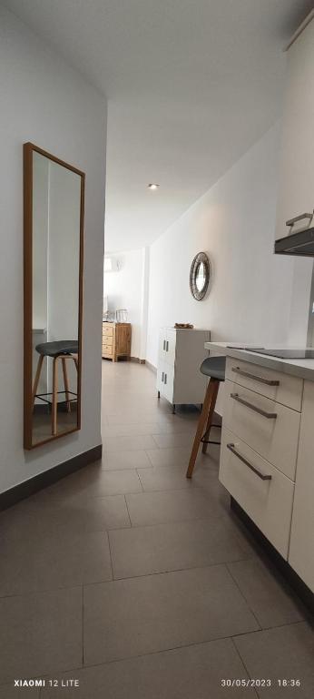 Espectacular apartamento, urbanización primera linea de playa - 4