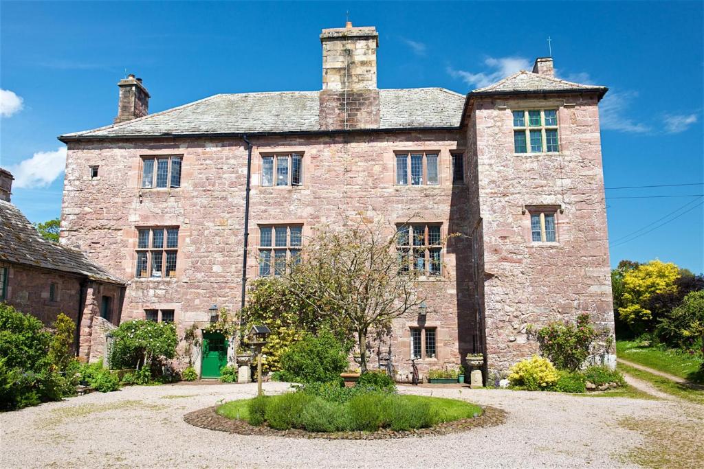 Johnby Hall photo 8