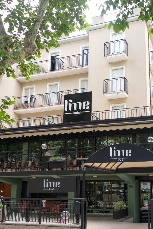 Lime Hotel - 1
