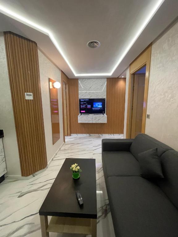 appart hotel puerto marino — Hotel in Al Hoceima