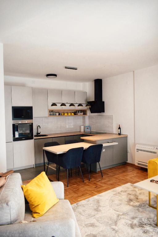 The Impressive Apartment - 4