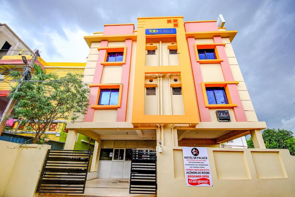 Capital O 81468 Deepak Residency 2 photo