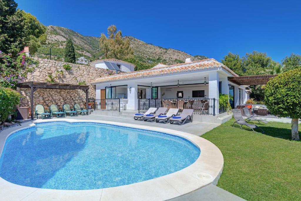 La Escala - 6 bedroom villa with pool - 3