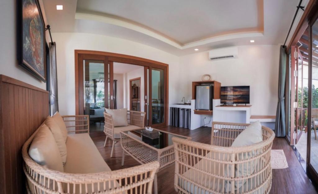 Southern Lanta Resort