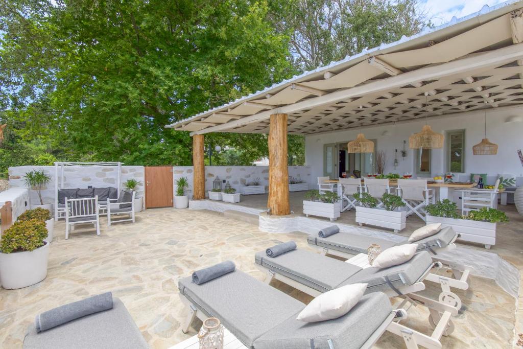 Arethousa House, Drios