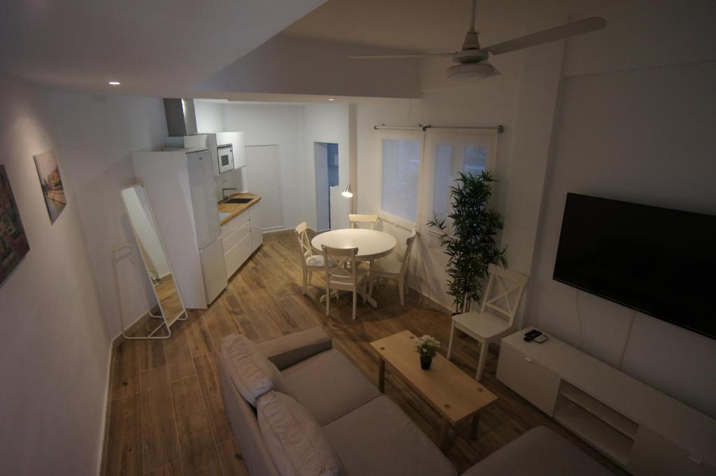 RentalSevilla Espacioso y acogegor apartamento de 3 dormitorios - 3