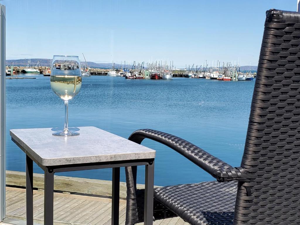 Dockside Suites
