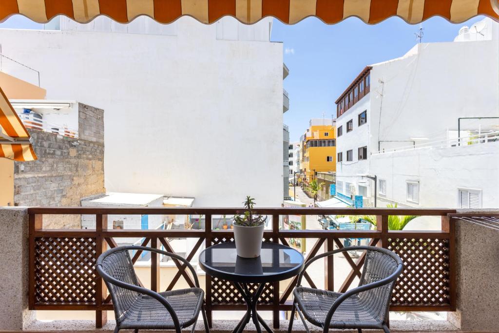 Home2Book Comfy Apt Terrace Los Cristianos Beach - 2