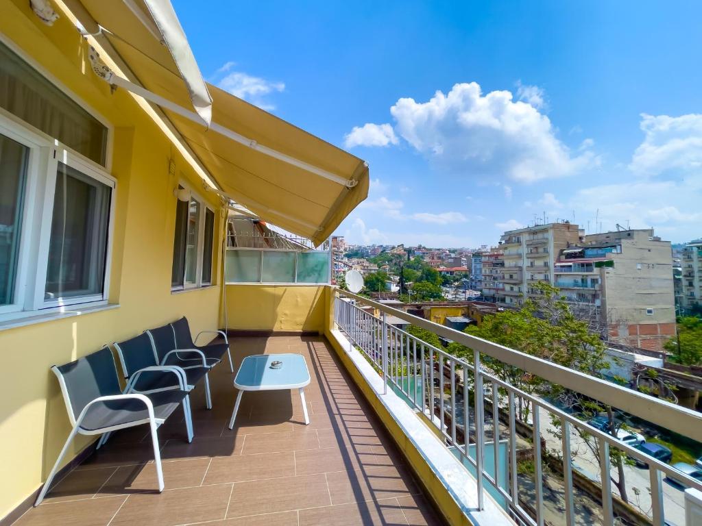 City Plaza Apartments &amp; Rooms — Hotel in Thessaloniki