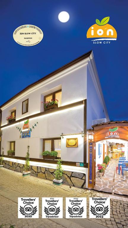Ion Slow City Adult 12 — Hotel in Seferihisar