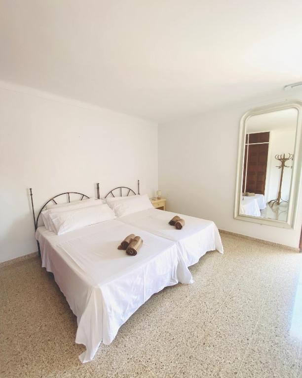 Villa Los Robles en Playa den Bossa con Piscina Privada - 4