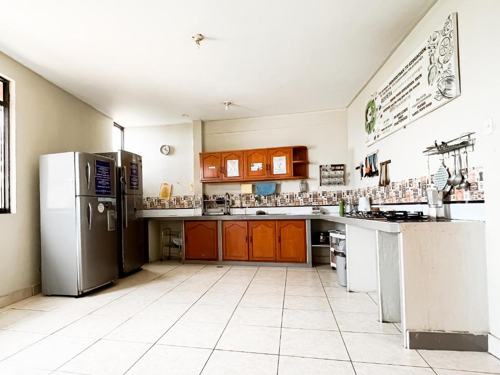 El Mural Backpackers - 4