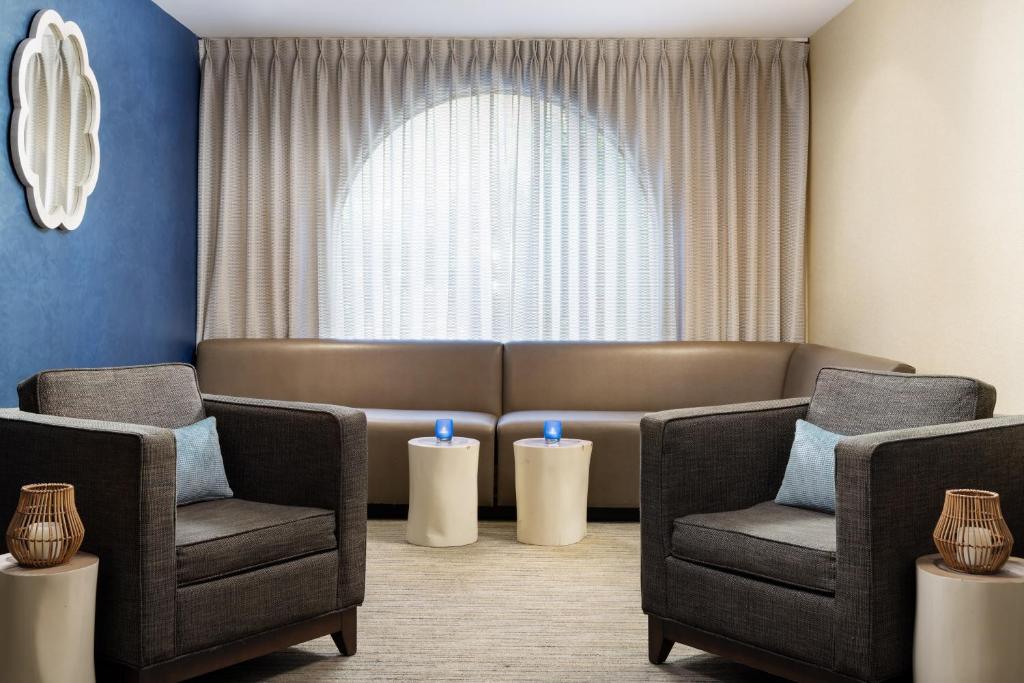 The Anza - A Calabasas Hotel photo