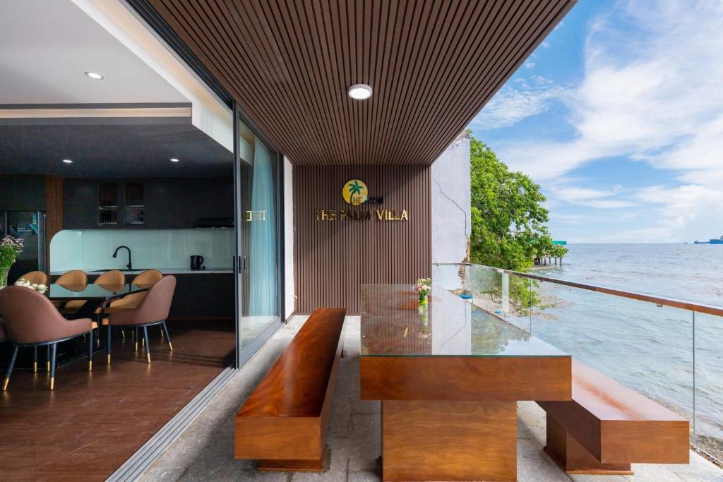 Palm Villa 24 - Ocean View Luxury 6 Bedroom, Karaoke, Bi-da