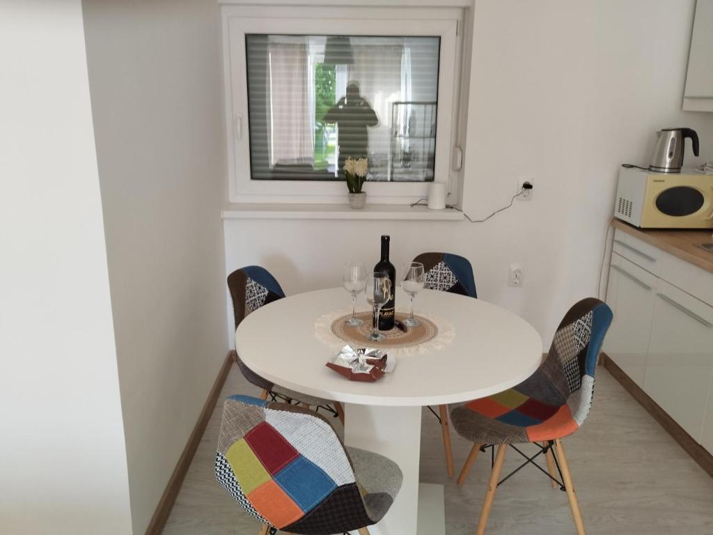 Jakov & David, Gospić