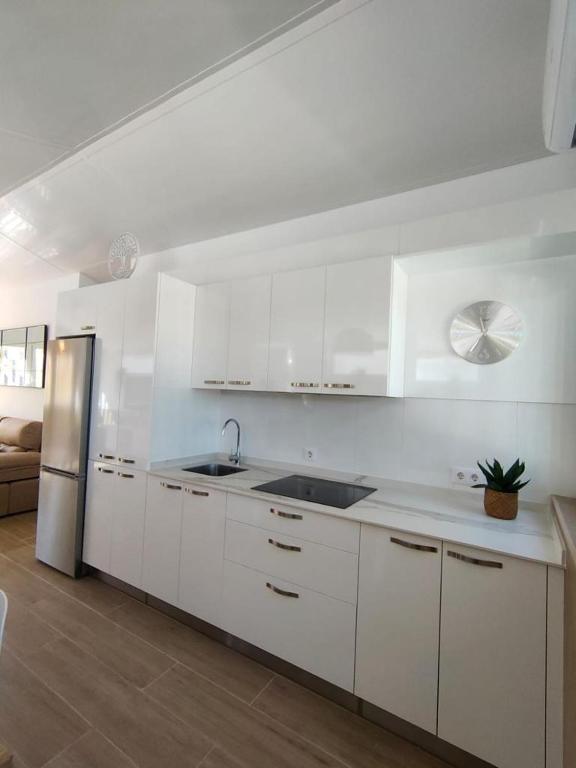 Apartamento Mistral 5, con piscina y parking. - 2