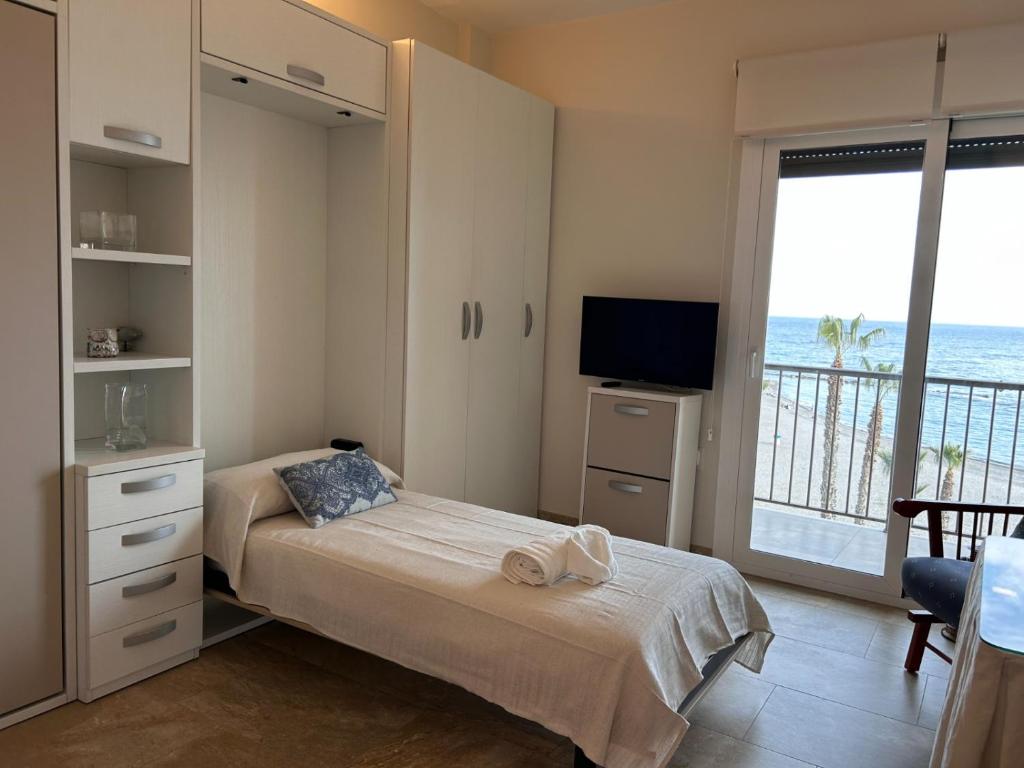 ESTUDIO PORTAMAR - 1
