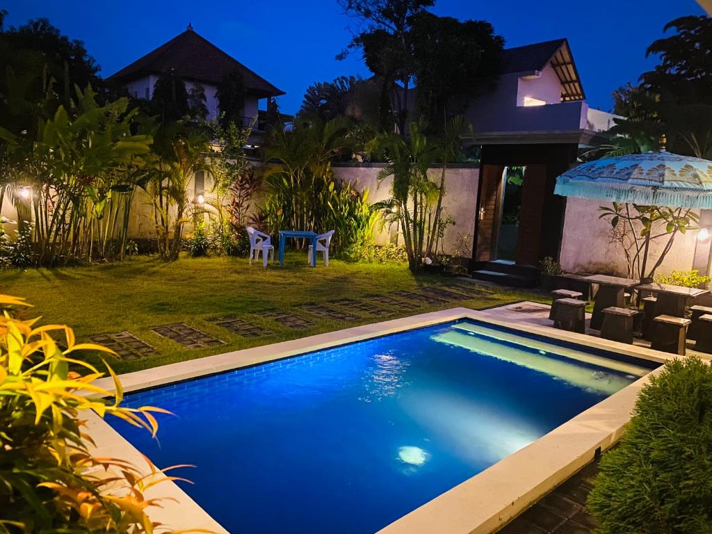 Villa Pintu Biru photo