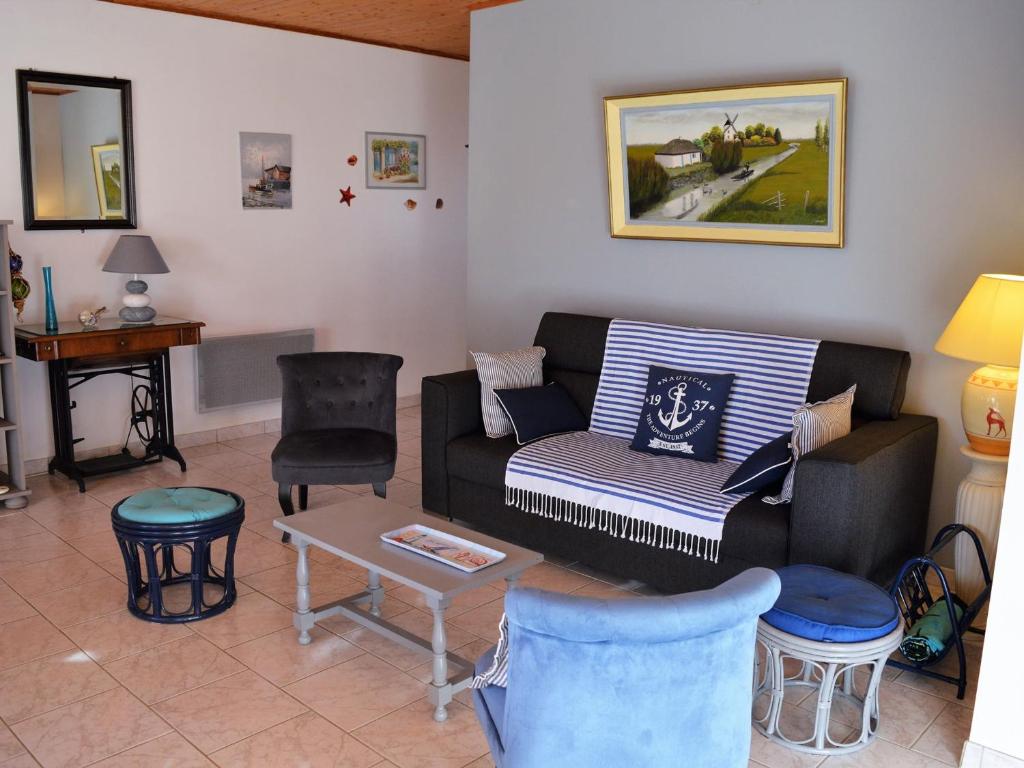 Maison Plain-Pied avec Jardin Proche Forêt et Plages à La Tranche-sur-Mer - FR-1-22-259 - 2