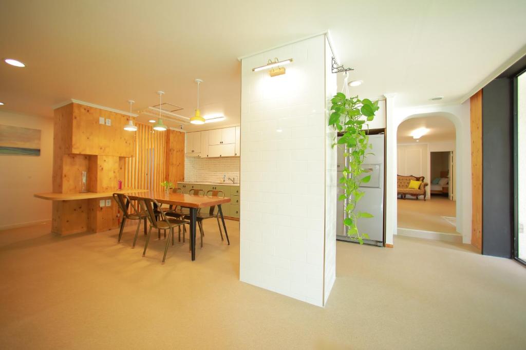 Slow Vibe Myeongdong Slow Vibe Myeongdong