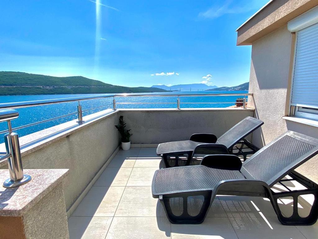 Apartments Domane Nenad photo