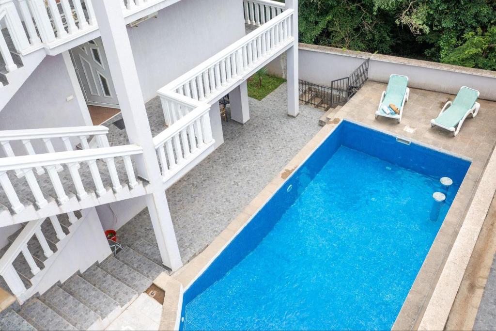 Appartment Frick, Sutomore