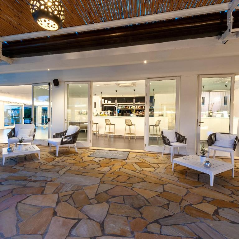 Bar/lounge, Paestum Inn Beach Resort in Salerno