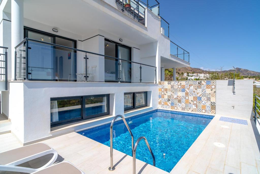 Villa Luxuria Private Pool - 2