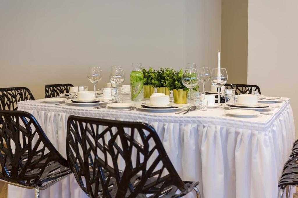 Food and beverages, Hotel Dzingel in Tallinn