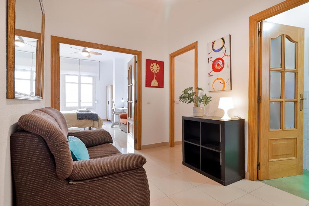 C10 Spacious 5 Bedroom in Soho - 5