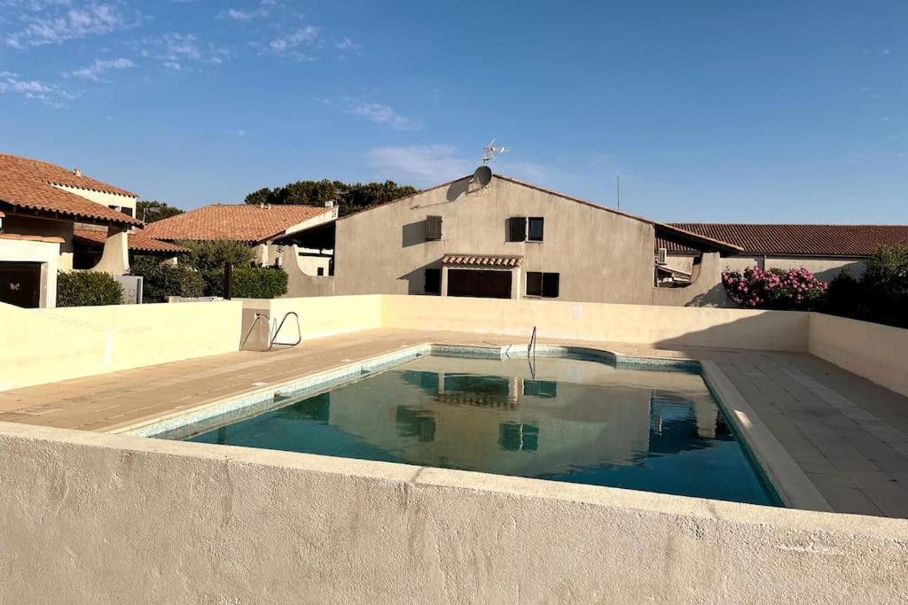 Maison climatisée avec piscine, terrasse et place de parking privative - 4